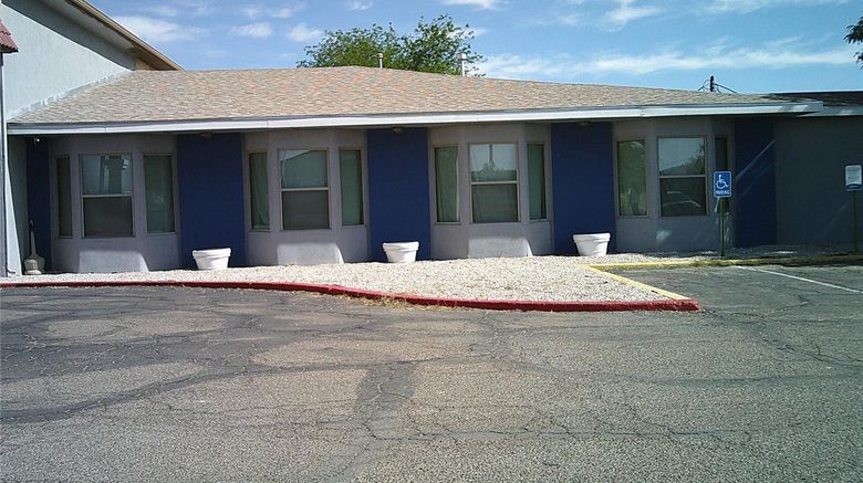 <b>Rodeway Inn Exterior</b>. Images powered by <a href="https://iceportal.shijigroup.com/" title="IcePortal" target="_blank">IcePortal</a>.