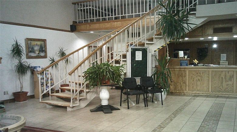 <b>Rodeway Inn Lobby</b>. Images powered by <a href="https://iceportal.shijigroup.com/" title="IcePortal" target="_blank">IcePortal</a>.