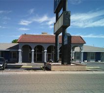 Rodeway Inn Exterior