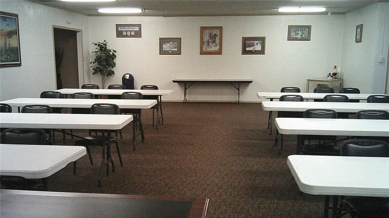<b>Rodeway Inn Meeting</b>. Images powered by <a href="https://iceportal.shijigroup.com/" title="IcePortal" target="_blank">IcePortal</a>.