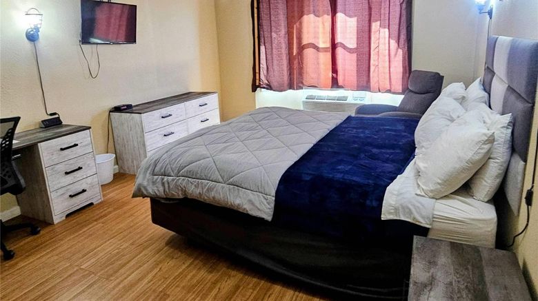 <b>Rodeway Inn Suite</b>. Images powered by <a href="https://iceportal.shijigroup.com/" title="IcePortal" target="_blank">IcePortal</a>.