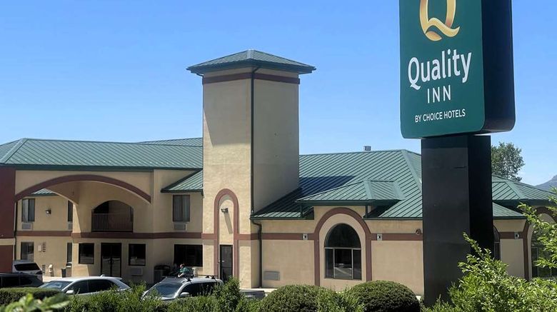 <b>Quality Inn Exterior</b>. Images powered by <a href="https://iceportal.shijigroup.com/" title="IcePortal" target="_blank">IcePortal</a>.