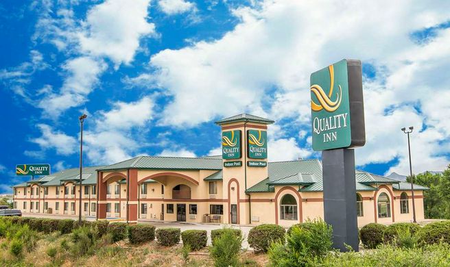 Quality Inn Exterior