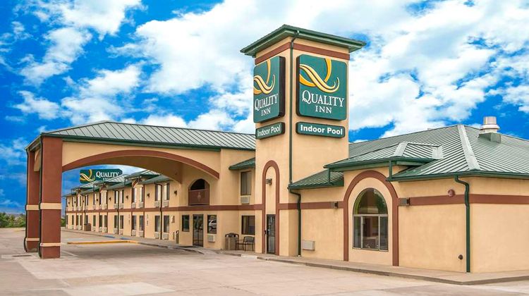 Quality Inn Exterior
