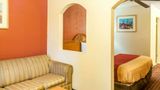 Econo Lodge West Suite