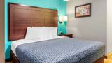 Econo Lodge West Suite