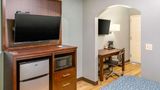 Econo Lodge West Suite