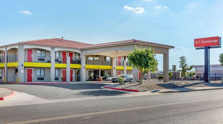 Econo Lodge West Exterior