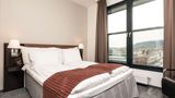 Quality Airport Hotel Room