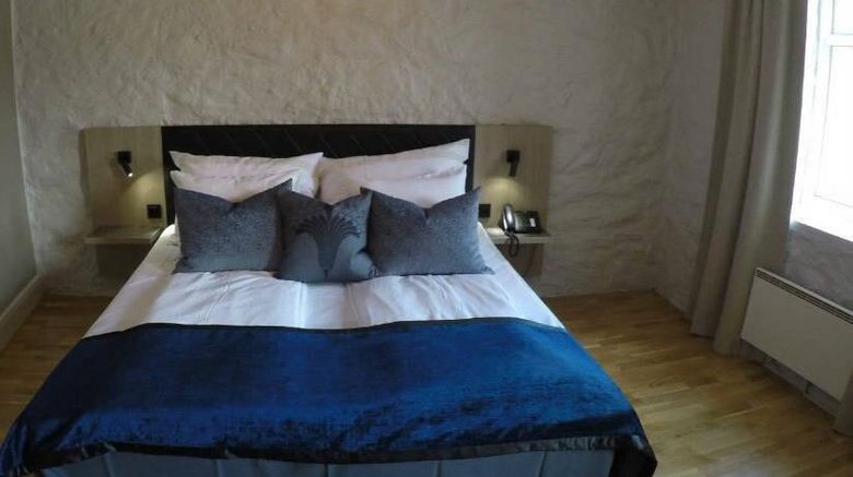 <b>Hotel Brosundet, an Ascend Hotel Room</b>. Images powered by <a href="https://iceportal.shijigroup.com/" title="IcePortal" target="_blank">IcePortal</a>.