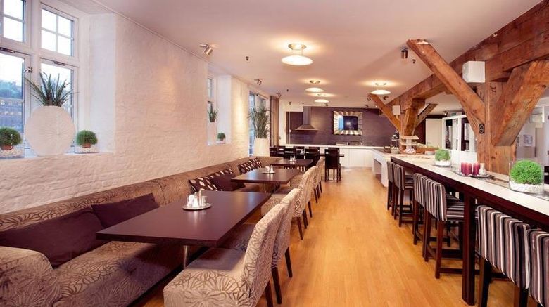 <b>Hotel Brosundet, an Ascend Hotel Restaurant</b>. Images powered by <a href="https://iceportal.shijigroup.com/" title="IcePortal" target="_blank">IcePortal</a>.