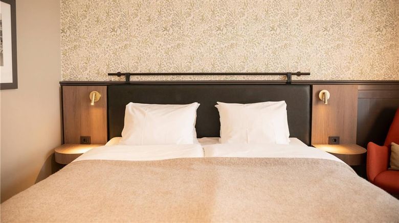 <b>Home Hotel Hammer Room</b>. Images powered by <a href="https://iceportal.shijigroup.com/" title="IcePortal" target="_blank">IcePortal</a>.