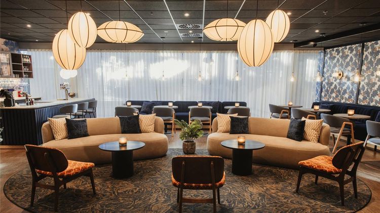 Home Hotel Grand Olav Lobby