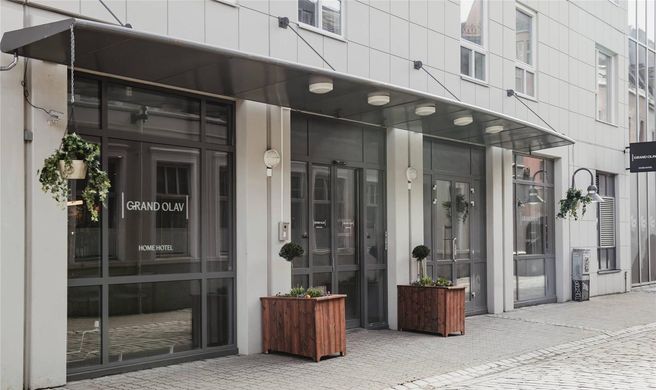 Home Hotel Grand Olav Exterior