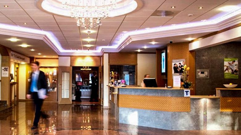 <b>Quality Olavsgaard Hotel Lobby</b>. Images powered by <a href="https://iceportal.shijigroup.com/" title="IcePortal" target="_blank">IcePortal</a>.