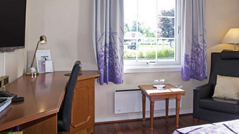 <b>Quality Olavsgaard Hotel Room</b>. Images powered by <a href="https://iceportal.shijigroup.com/" title="IcePortal" target="_blank">IcePortal</a>.