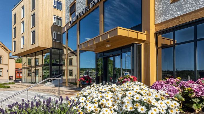 <b>Quality Grand Hotel Farris Exterior</b>. Images powered by <a href="https://iceportal.shijigroup.com/" title="IcePortal" target="_blank">IcePortal</a>.