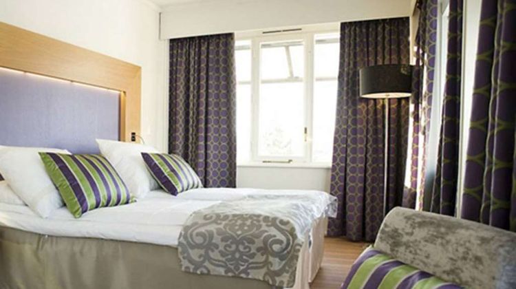 Quality Grand Hotel Room