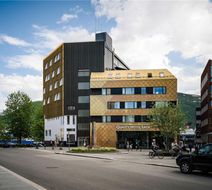 Quality Hotel Saga Exterior