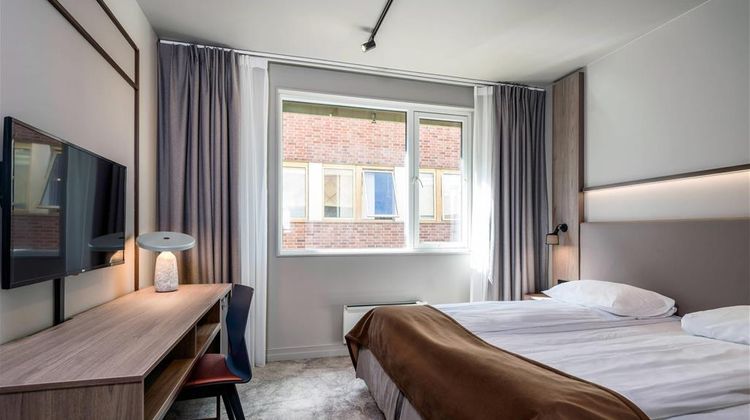 Quality Hotel Saga Room