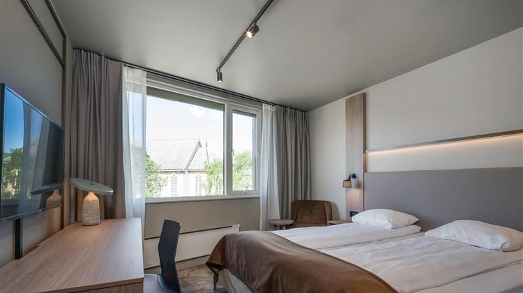 Quality Hotel Saga Room