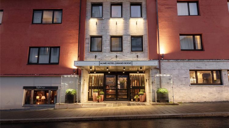 Home Hotel Grand Bodo Exterior