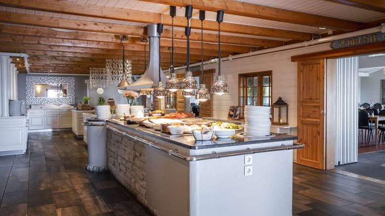 <b>Quality Hotel Leangkollen Restaurant</b>. Images powered by <a href="https://iceportal.shijigroup.com/" title="IcePortal" target="_blank">IcePortal</a>.