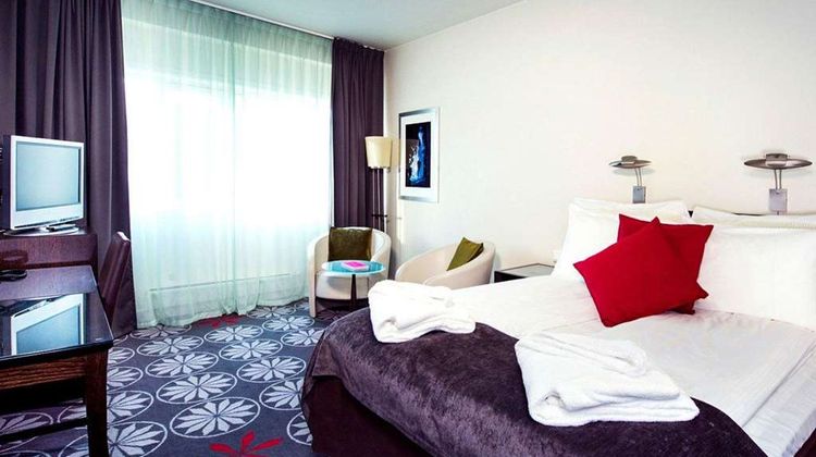 Home Hotel Aurora Room