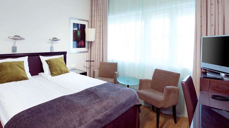 Home Hotel Aurora Room