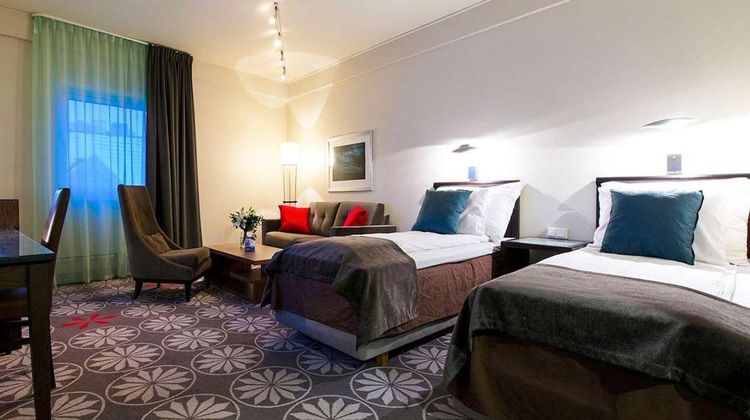 Home Hotel Aurora Room
