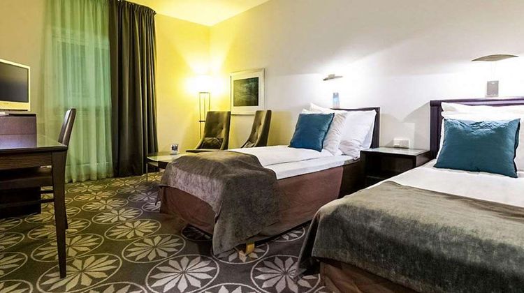 Home Hotel Aurora Room