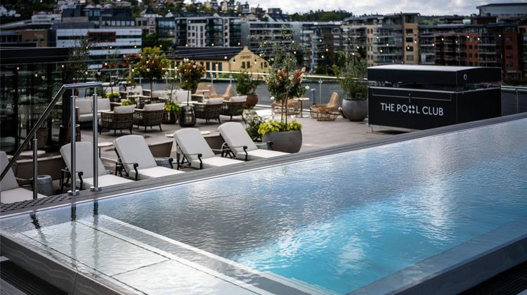 Quality Hotel Pool