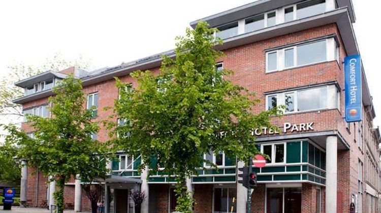 Comfort Hotel Park Exterior