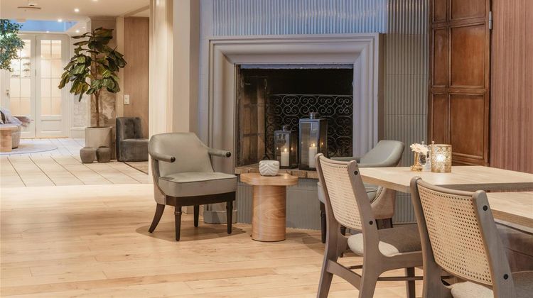 Home Hotel Bastion Lobby