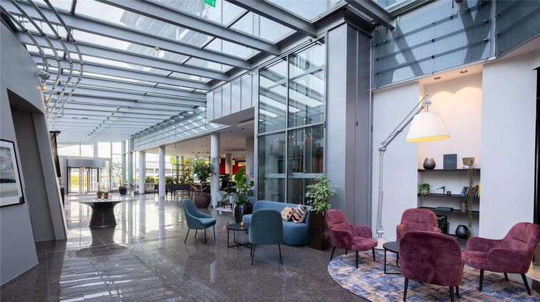 <b>Clarion Hotel Bergen Airport Lobby</b>. Images powered by <a href="https://iceportal.shijigroup.com/" title="IcePortal" target="_blank">IcePortal</a>.