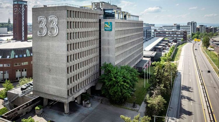 Quality Hotel 33 Exterior