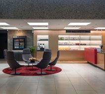Quality Hotel 33 Lobby