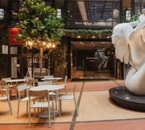 Home Hotel Folketeateret Lobby
