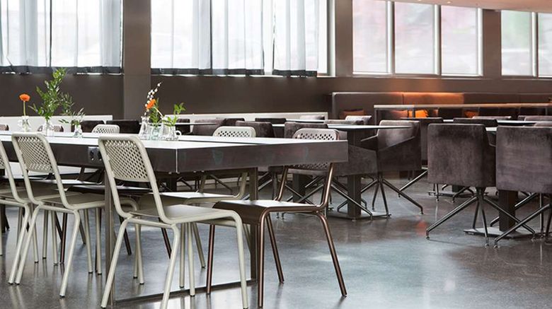 <b>Comfort Hotel Union Brygge Lobby</b>. Images powered by <a href="https://iceportal.shijigroup.com/" title="IcePortal" target="_blank">IcePortal</a>.