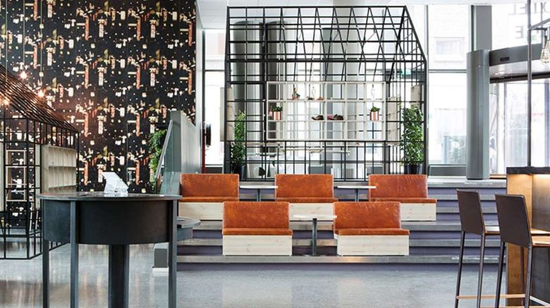 <b>Comfort Hotel Union Brygge Lobby</b>. Images powered by <a href="https://iceportal.shijigroup.com/" title="IcePortal" target="_blank">IcePortal</a>.