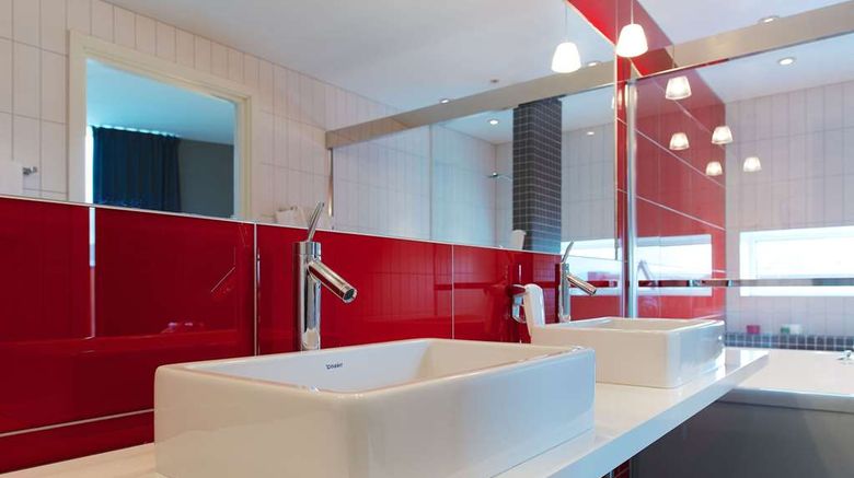 <b>Quality Hotel Waterfront Aalesund Room</b>. Images powered by <a href="https://iceportal.shijigroup.com/" title="IcePortal" target="_blank">IcePortal</a>.