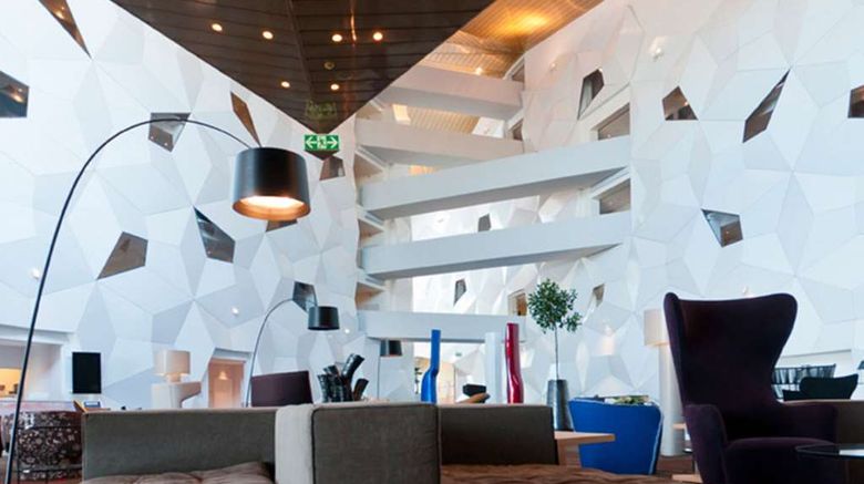 <b>Clarion Hotel & Congress Trondheim Lobby</b>. Images powered by <a href="https://iceportal.shijigroup.com/" title="IcePortal" target="_blank">IcePortal</a>.