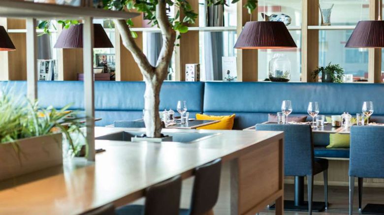 <b>Quality Hotel Expo Restaurant</b>. Images powered by <a href="https://iceportal.shijigroup.com/" title="IcePortal" target="_blank">IcePortal</a>.