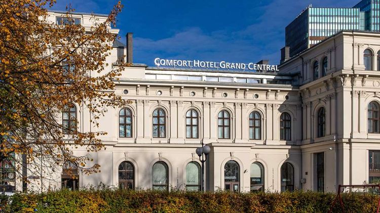 Comfort Hotel Grand Central Exterior
