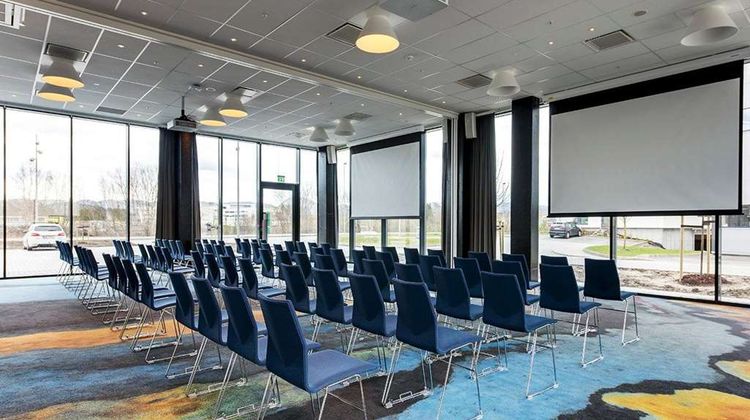 Quality Hotel Pond Meeting