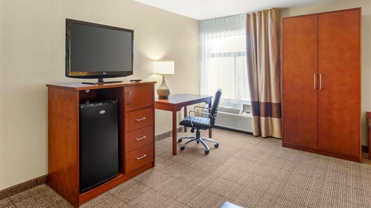 Comfort Inn Near Fallon Naval AirStation Suite