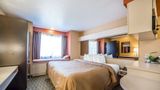 <b>Quality Inn & Suites Suite</b>. Images powered by <a href="https://iceportal.shijigroup.com/" title="IcePortal" target="_blank">IcePortal</a>.