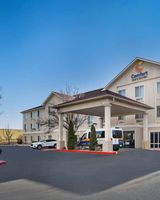 Comfort Inn & Suites Airport