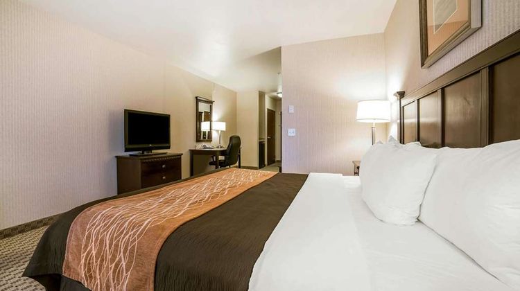 Comfort Inn & Suites Henderson Suite