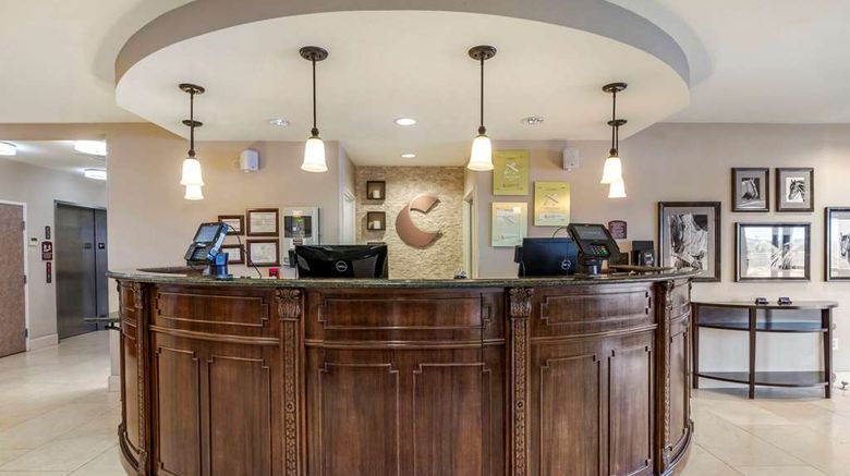 <b>Comfort Suites Lobby</b>. Images powered by <a href="https://iceportal.shijigroup.com/" title="IcePortal" target="_blank">IcePortal</a>.
